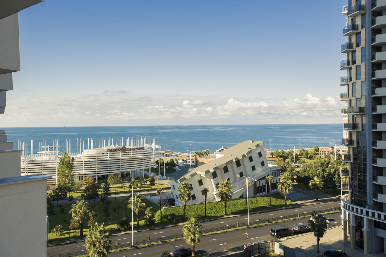 Panorama Sea Tower Batumi Exterior foto